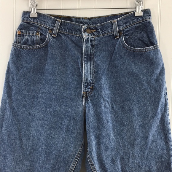 Levis Vintage 90s Mom High Rise Tapered Leg Jeans - Picture 2 of 10